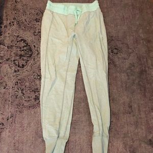 Lululemon Jogger pants in mint green